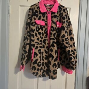 Chic Leopard Print Teddy Jacket with Pink Highlights